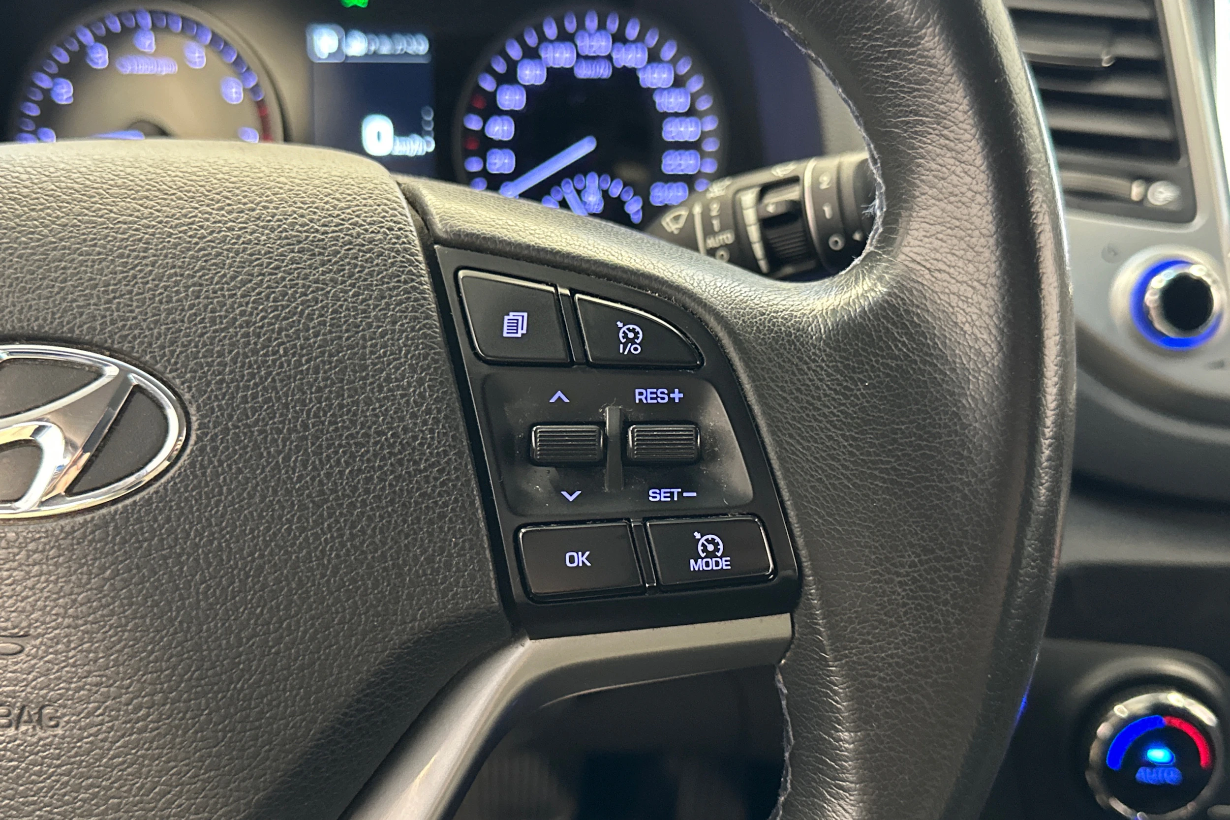 sininen Hyundai Tucson 2018 kuva 14.