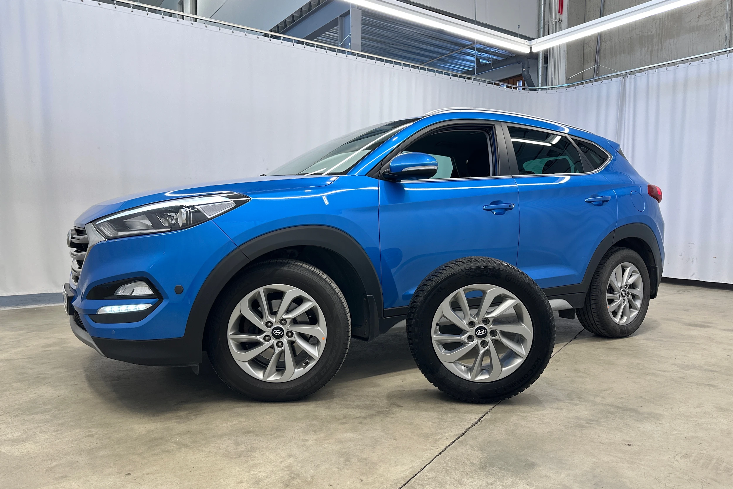 sininen Hyundai Tucson 2018 kuva 24.