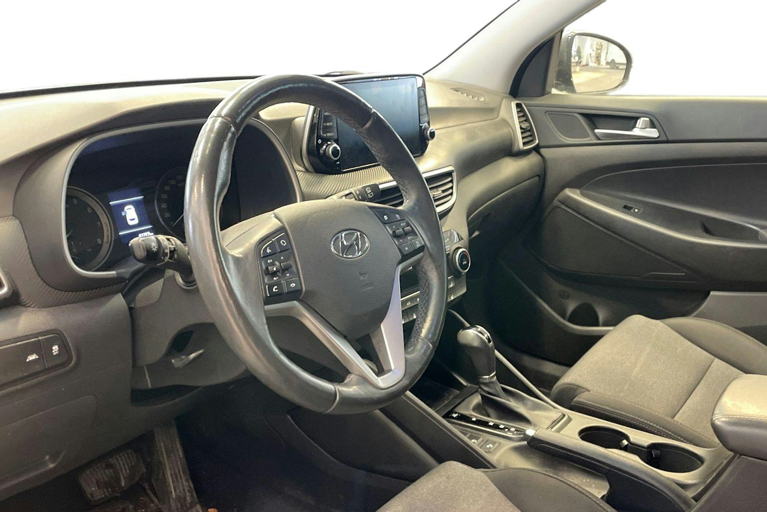 harmaa Hyundai Tucson 2019 kuva 3.