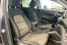 harmaa Hyundai Tucson 2019 kuva 21.