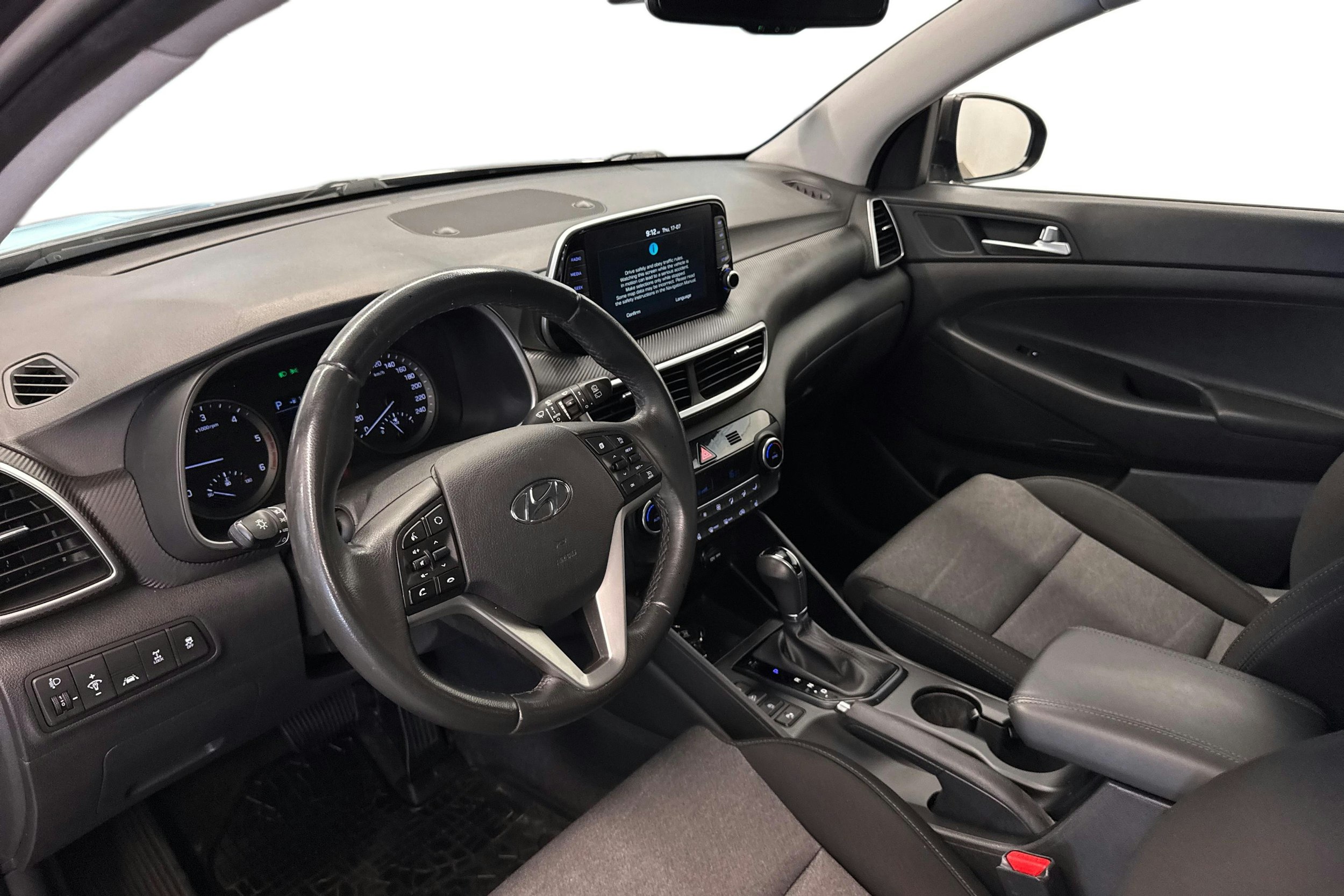 ruskea (beige) Hyundai Tucson 2019 kuva 7.