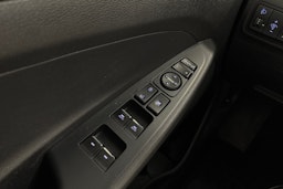 ruskea (beige) Hyundai Tucson 2019 kuva 24.
