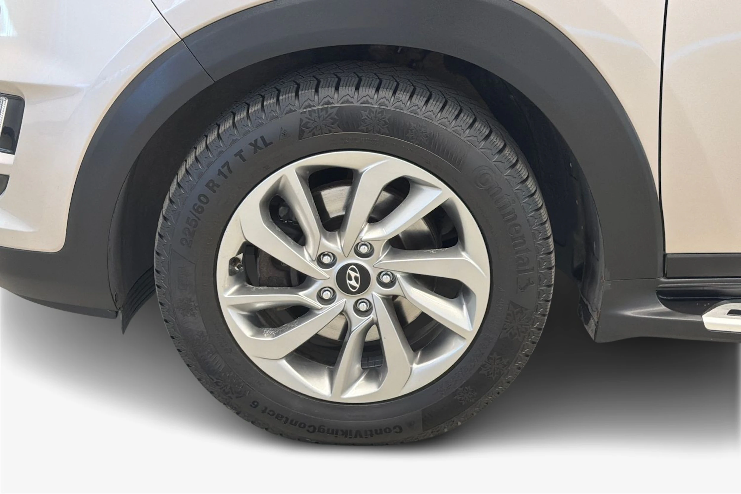ruskea (beige) Hyundai Tucson 2019 kuva 9.