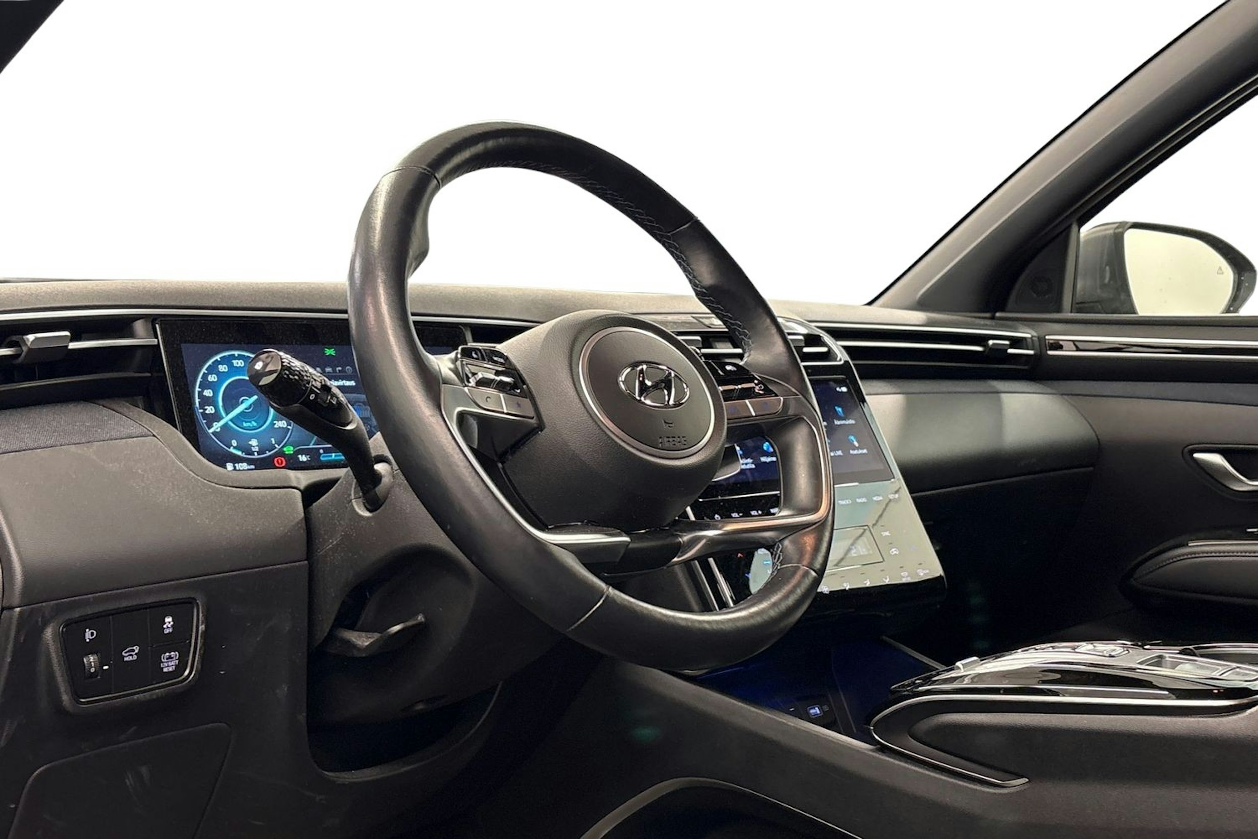 Harmaa Hyundai Tucson 2021 kuva 3.