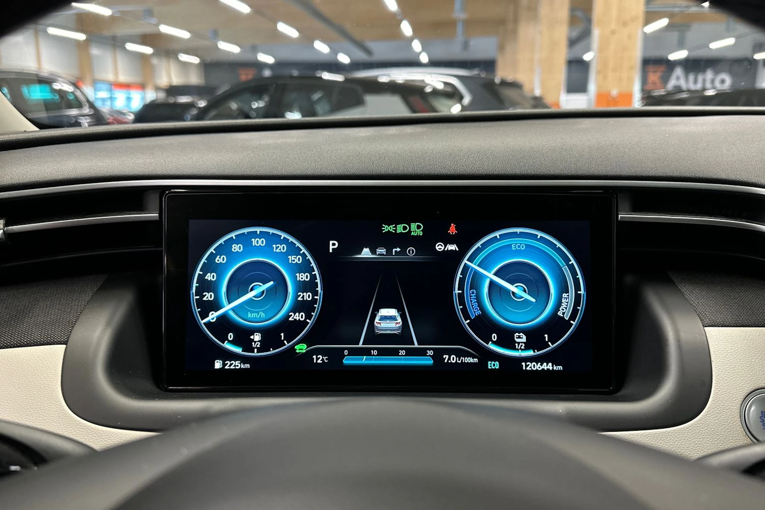 ruskea (beige) Hyundai Tucson 2021 kuva 27.