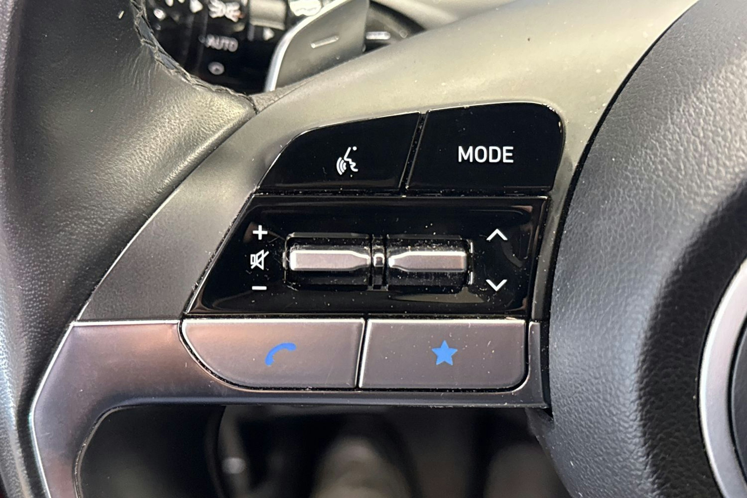 punainen Hyundai Tucson 2021 kuva 20.