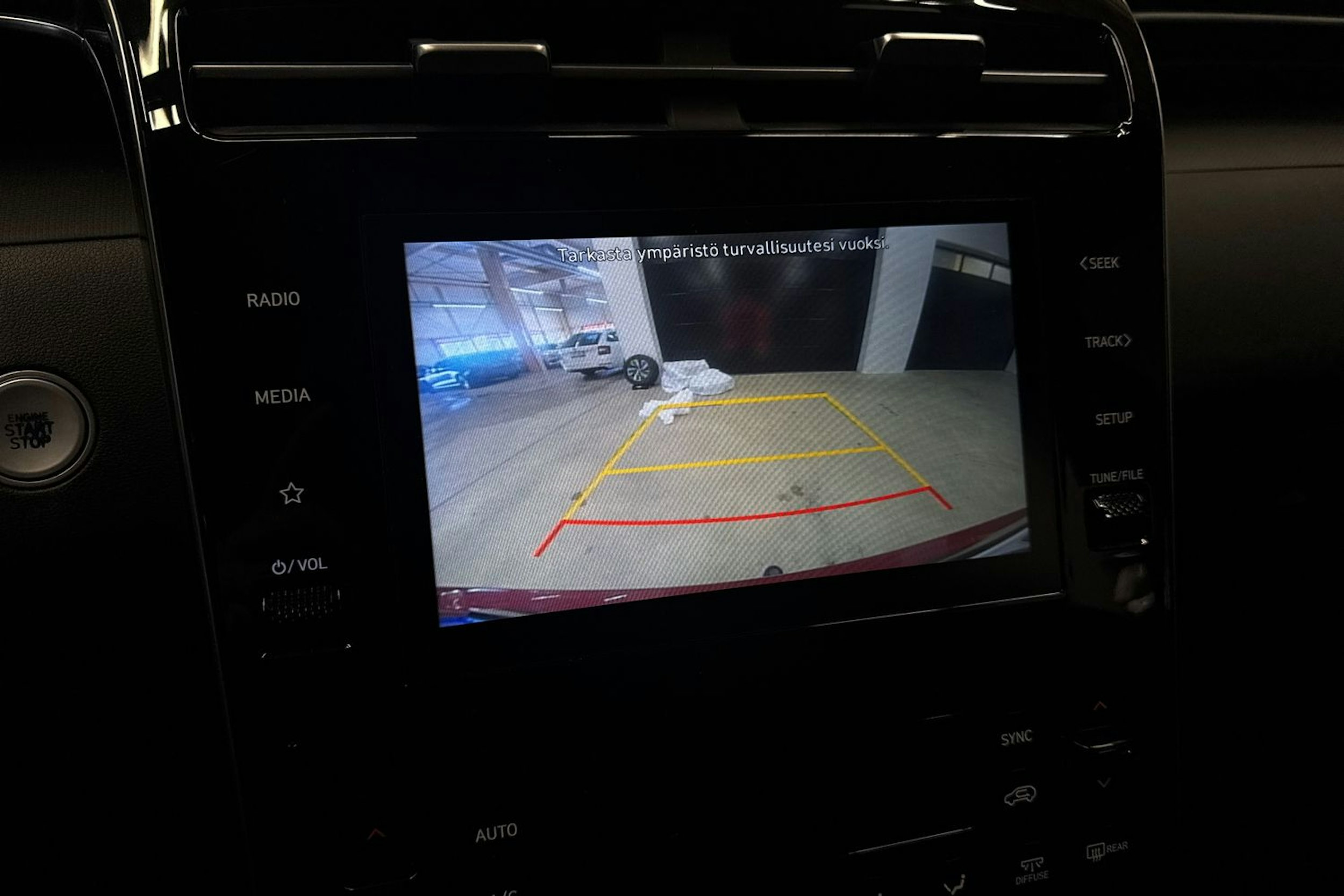 punainen Hyundai Tucson 2021 kuva 25.