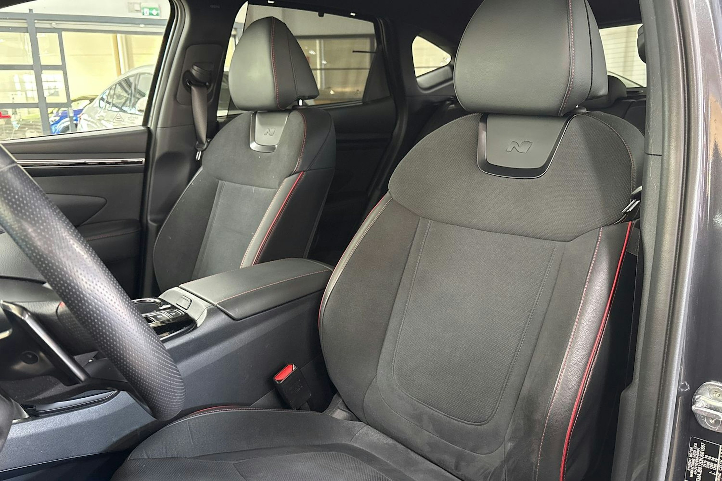 Harmaa Hyundai Tucson 2021 kuva 24.