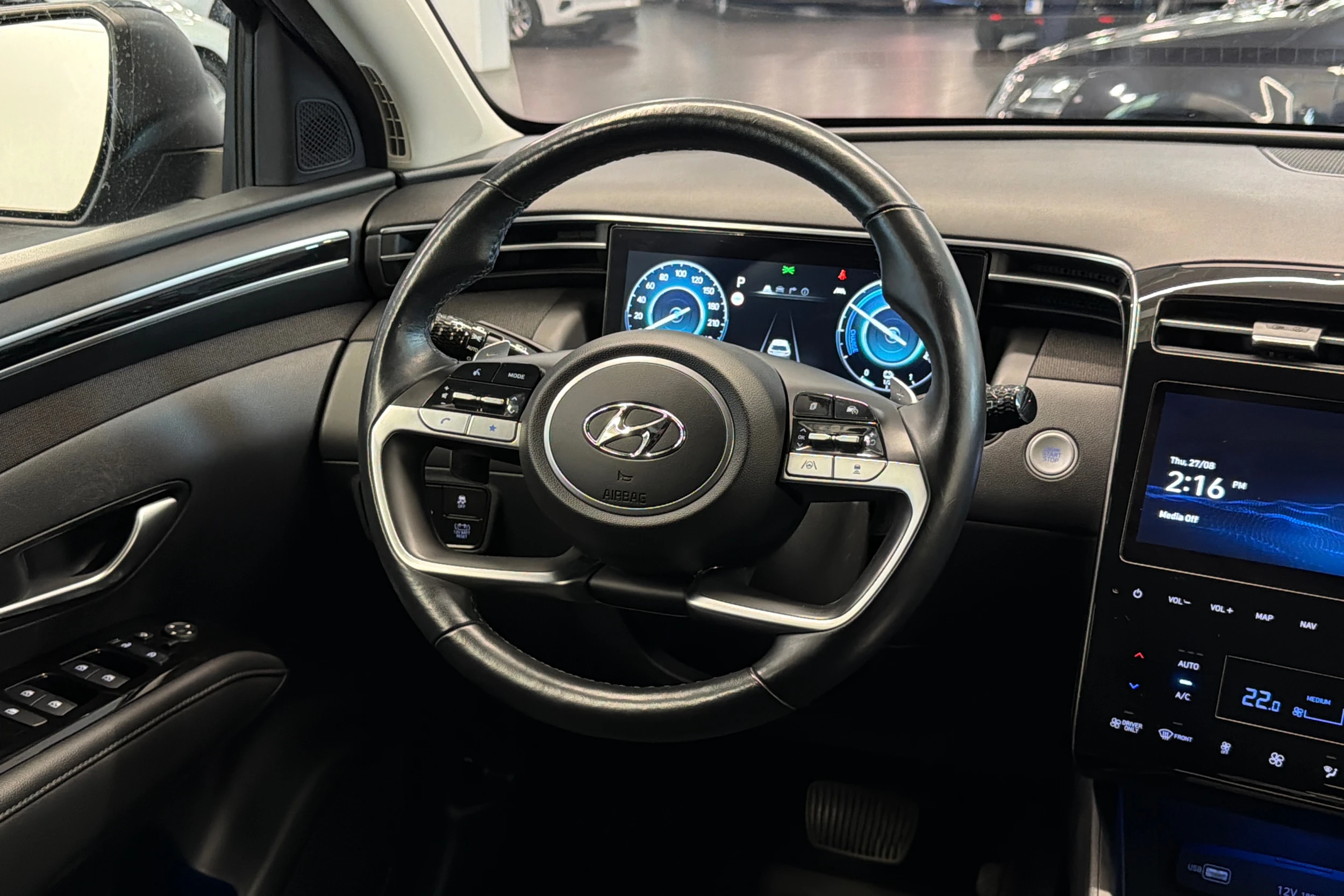 sininen Hyundai Tucson 2021 kuva 15.