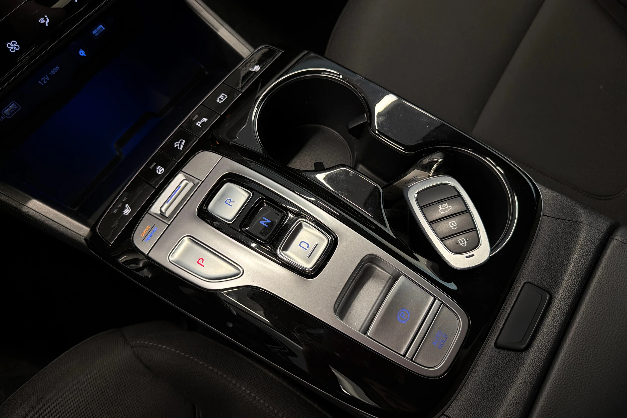 sininen Hyundai Tucson 2021 kuva 20.