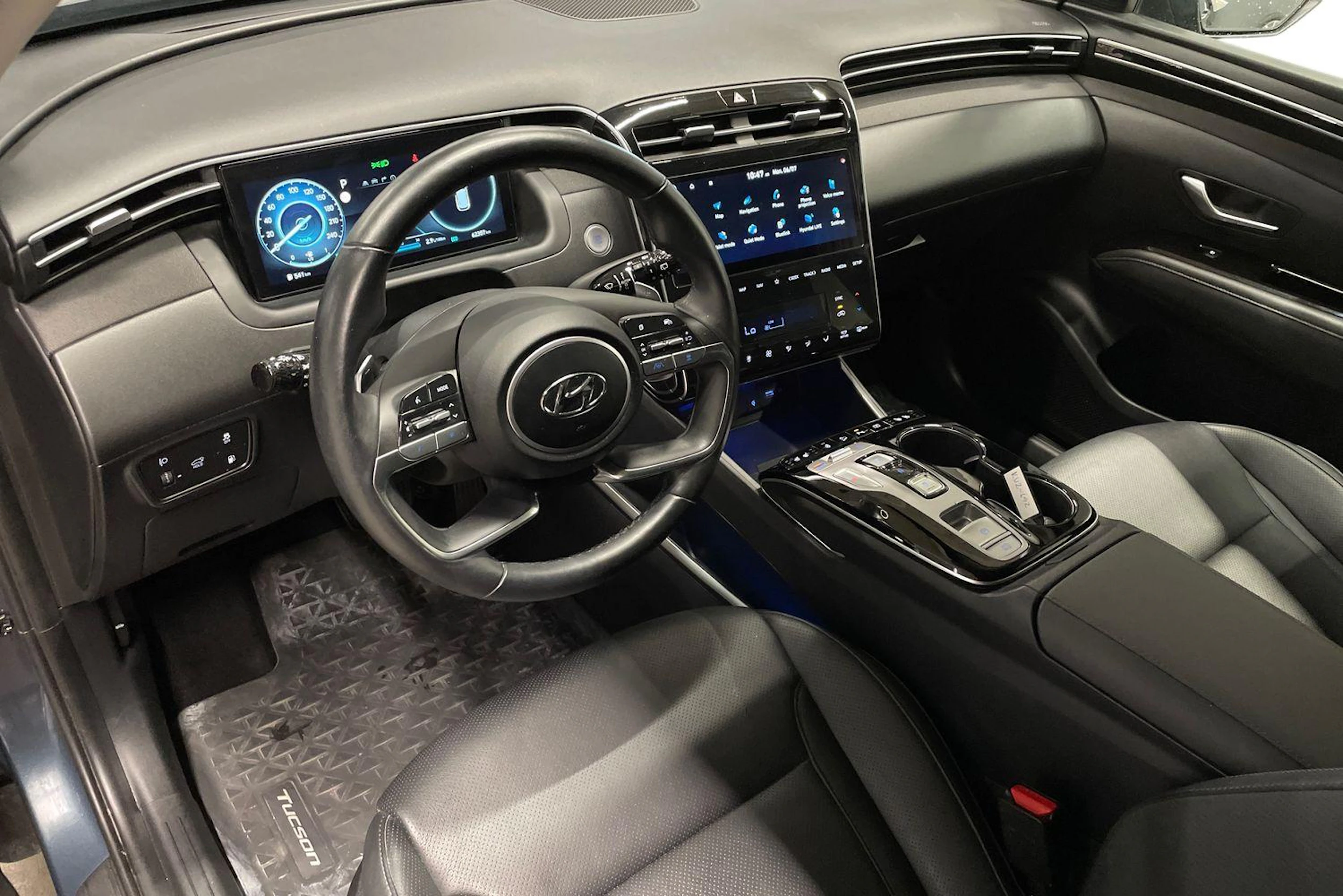 sininen Hyundai Tucson 2022 kuva 6.