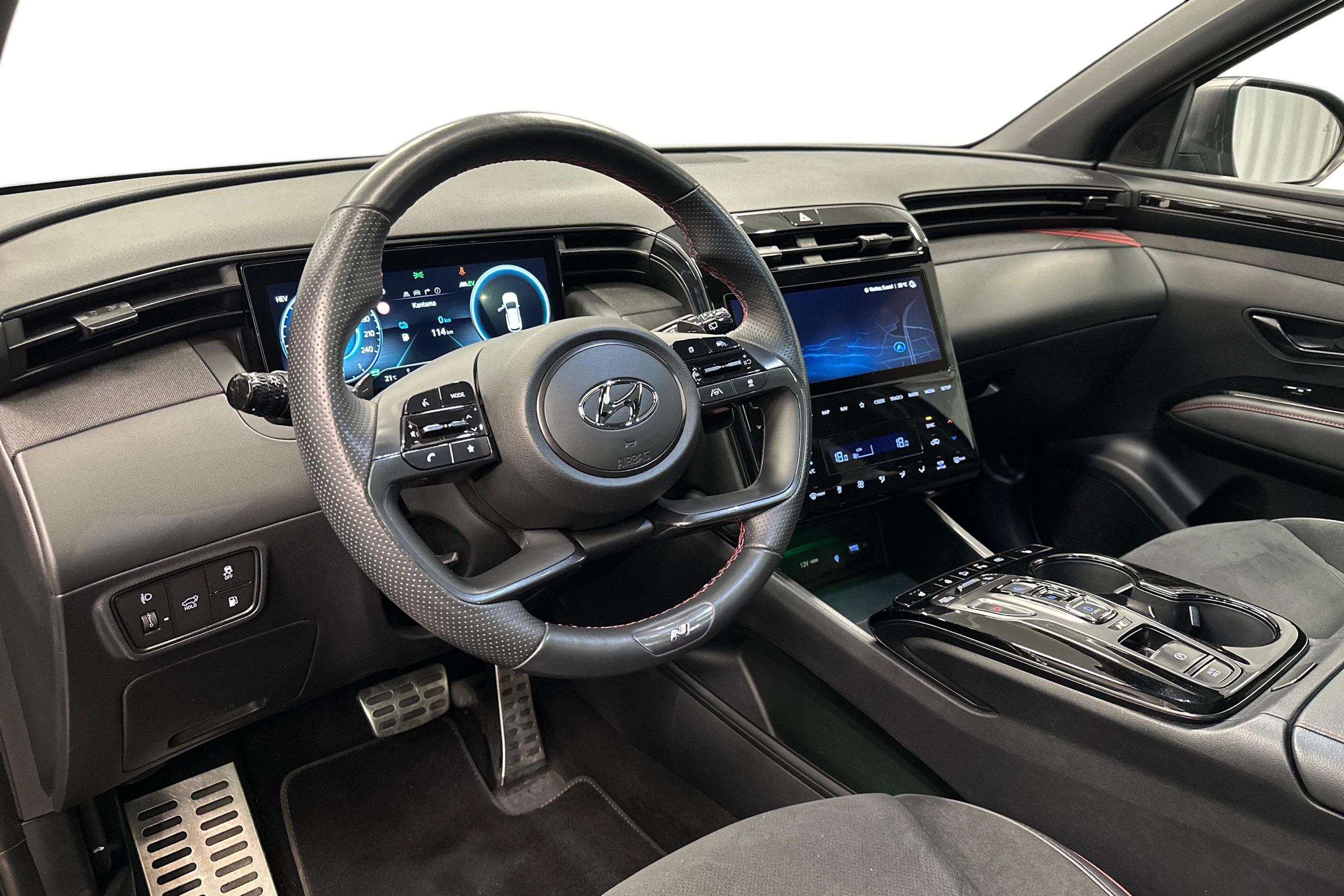 musta Hyundai Tucson 2022 kuva 6.