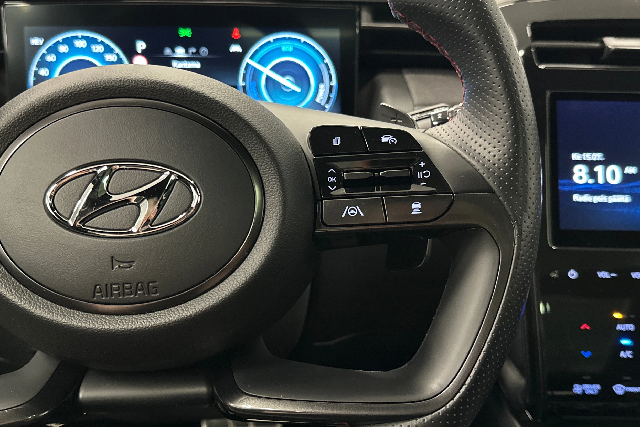 musta Hyundai Tucson 2022 kuva 12.