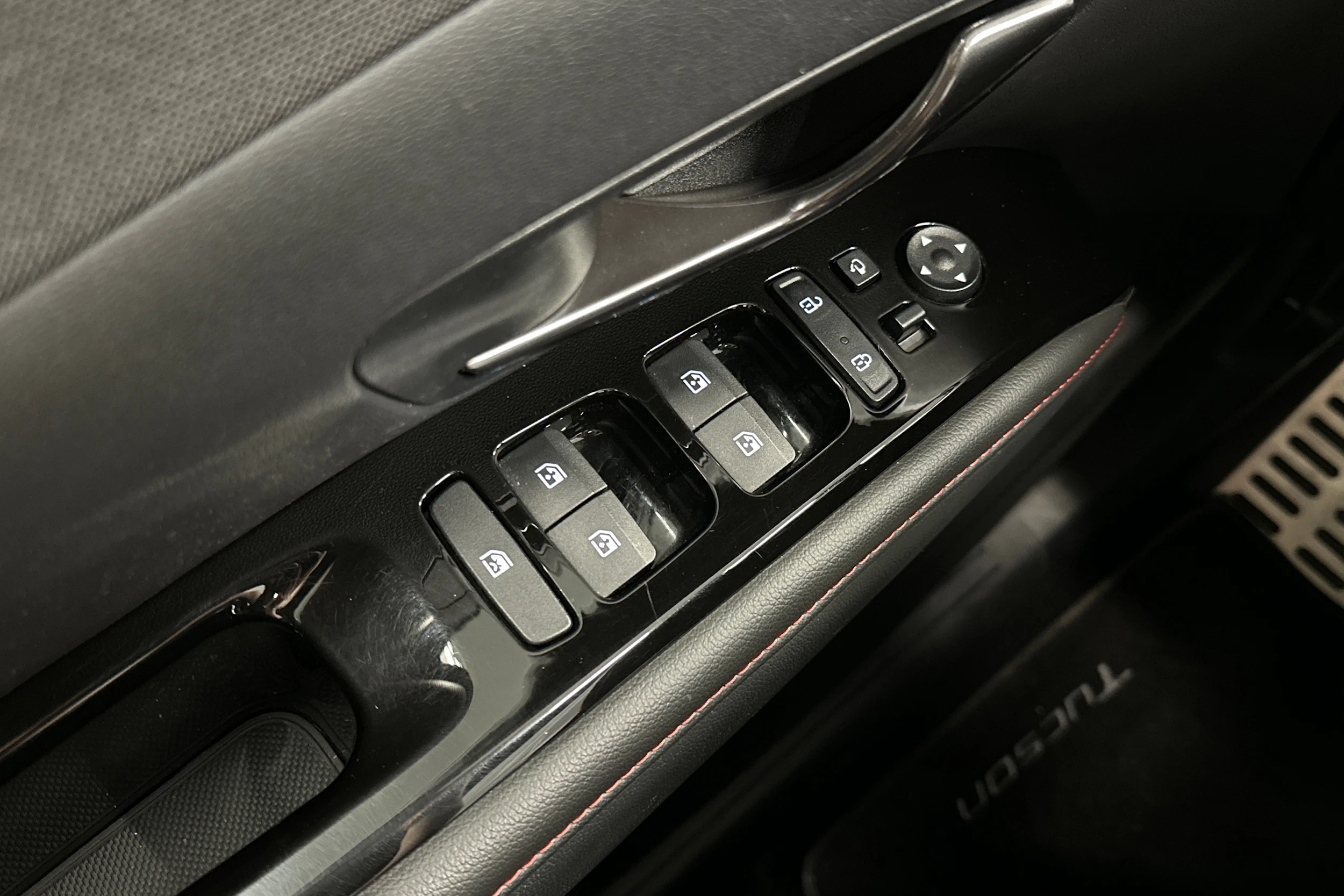 musta Hyundai Tucson 2022 kuva 15.