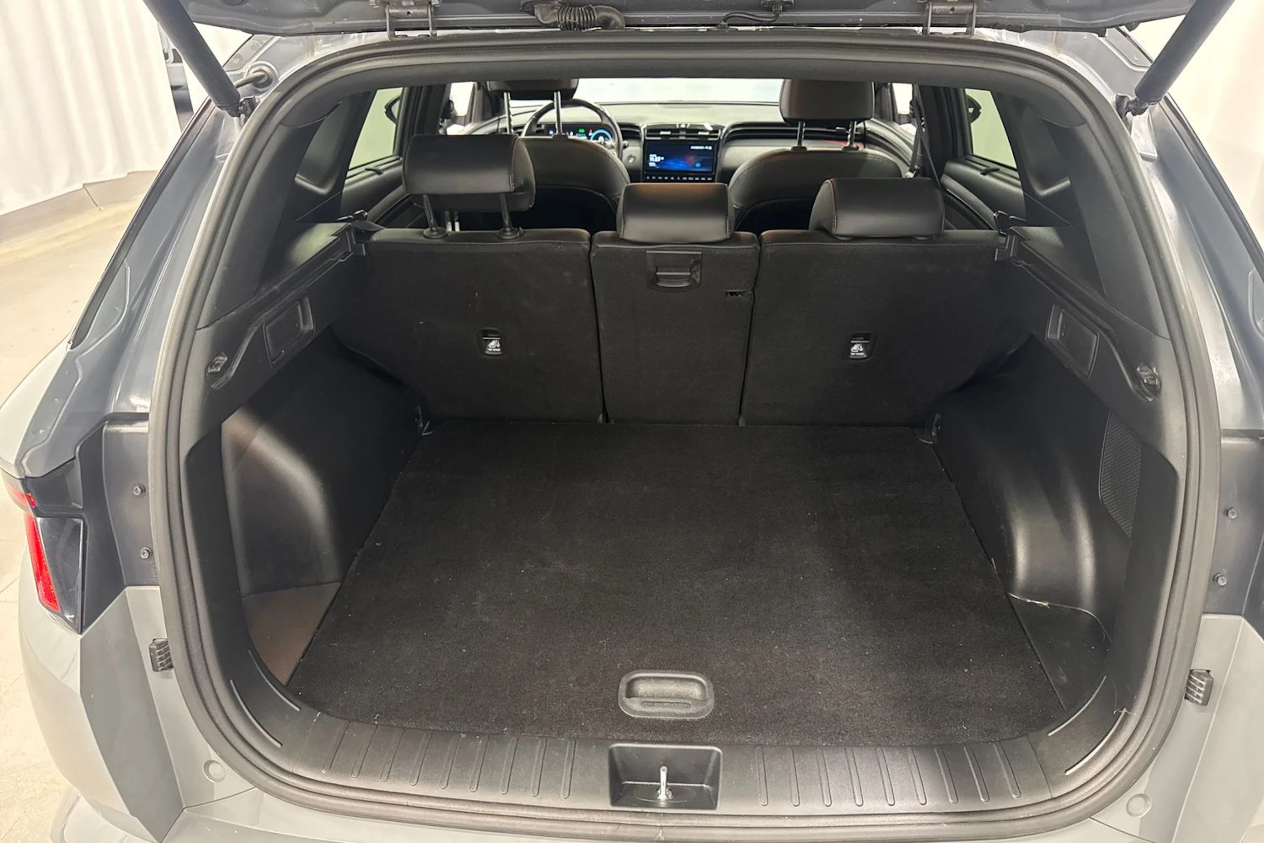 musta Hyundai Tucson 2022 kuva 16.