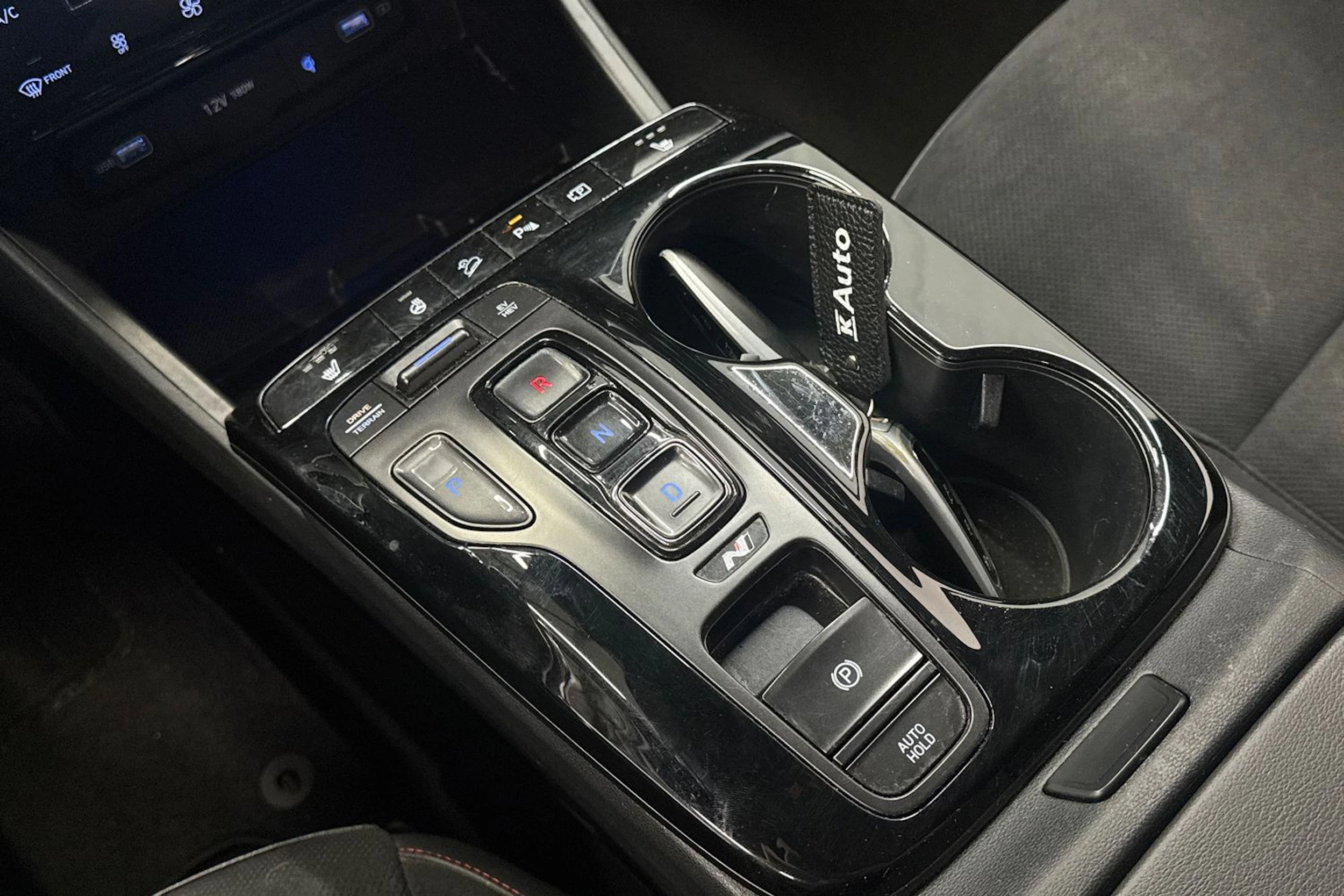 musta Hyundai Tucson 2022 kuva 25.