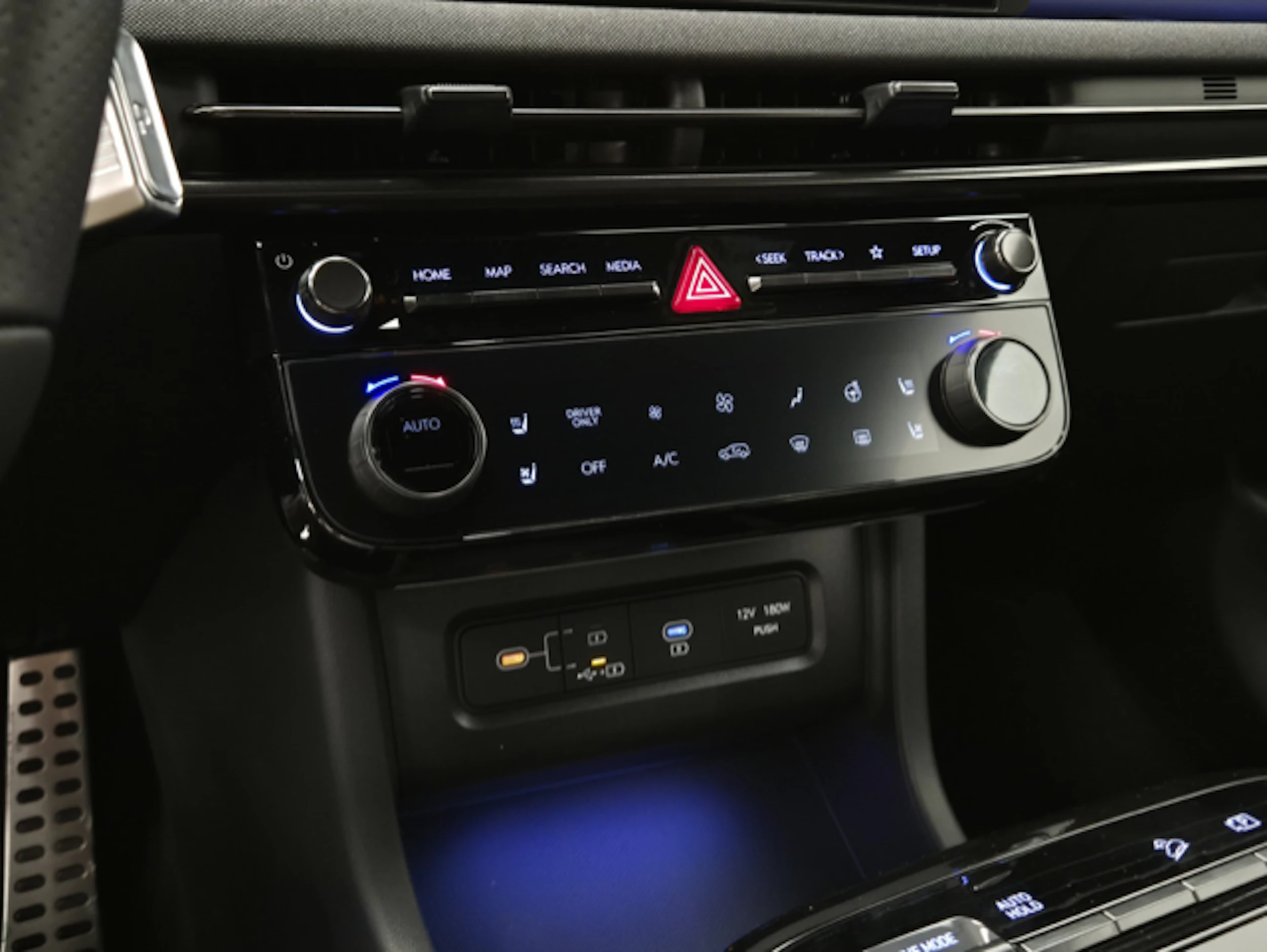 valkoinen Hyundai Tucson 2026 kuva 11.