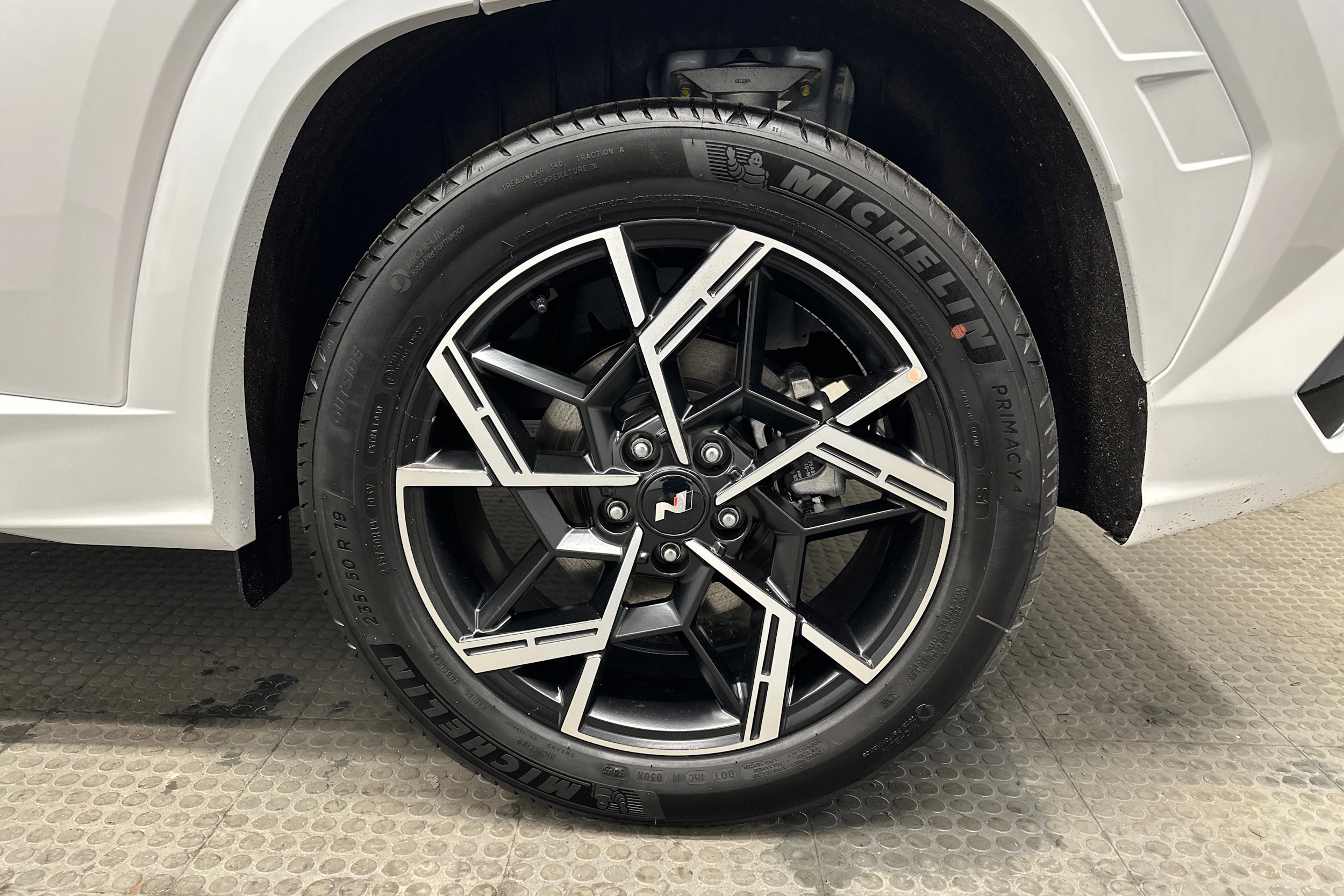 valkoinen Hyundai Tucson 2026 kuva 13.
