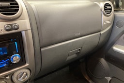 vihreä Isuzu D-Max 2008 kuva 23.