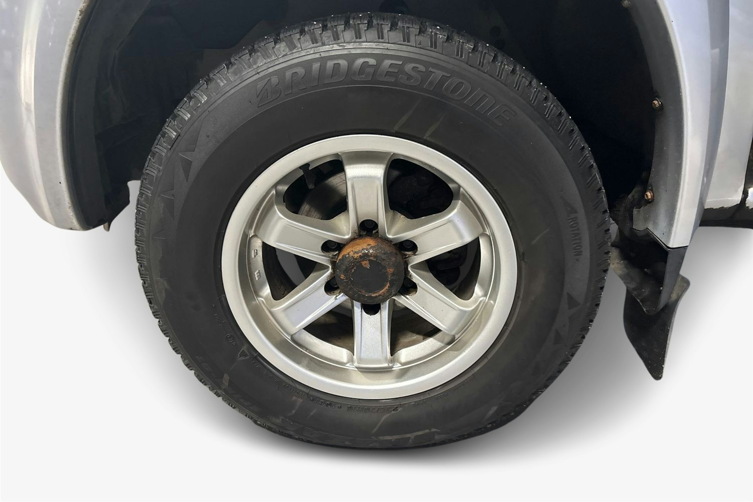 Harmaa Isuzu D-Max 2011 kuva 12.