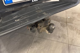 Harmaa Isuzu D-Max 2011 kuva 18.