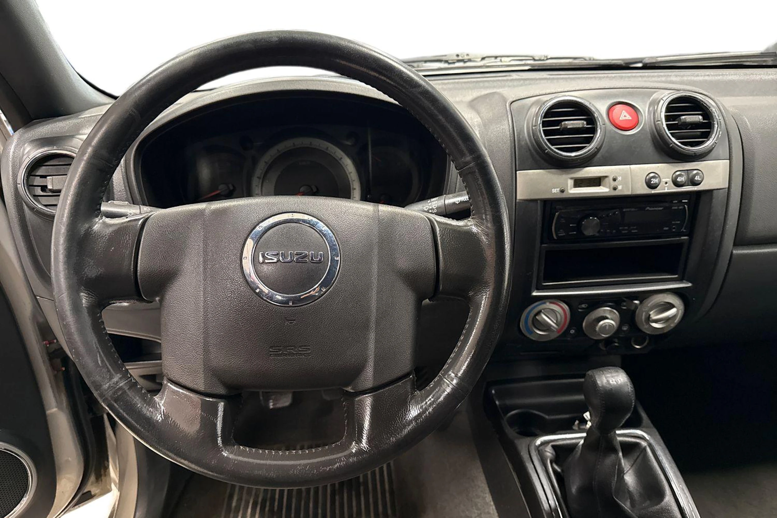 hopea Isuzu D-Max 2011 kuva 7.