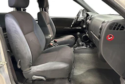 hopea Isuzu D-Max 2011 kuva 8.