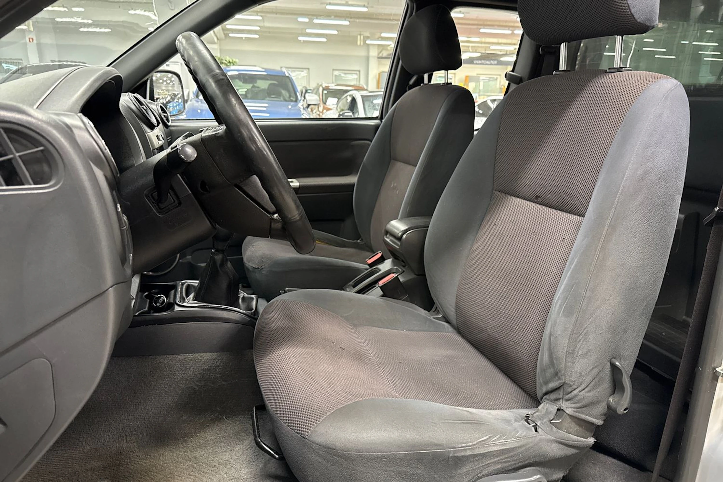 hopea Isuzu D-Max 2011 kuva 11.