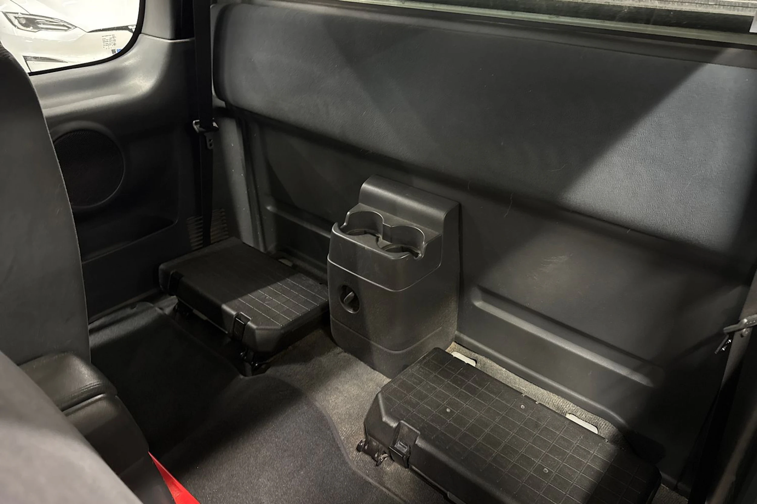 hopea Isuzu D-Max 2011 kuva 12.