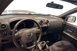 ruskea (beige) Isuzu D-Max 2011 kuva 7.