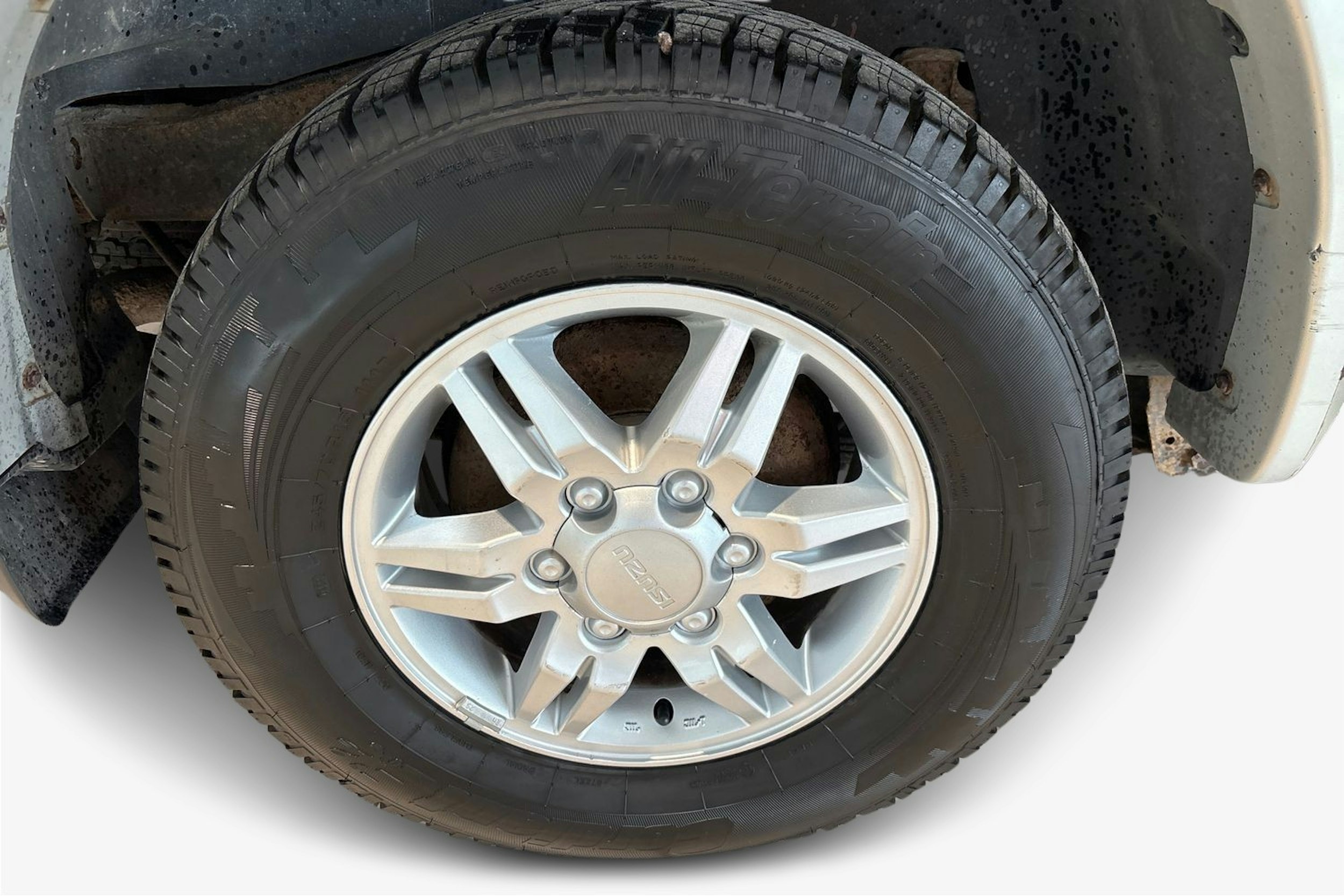 ruskea (beige) Isuzu D-Max 2011 kuva 11.
