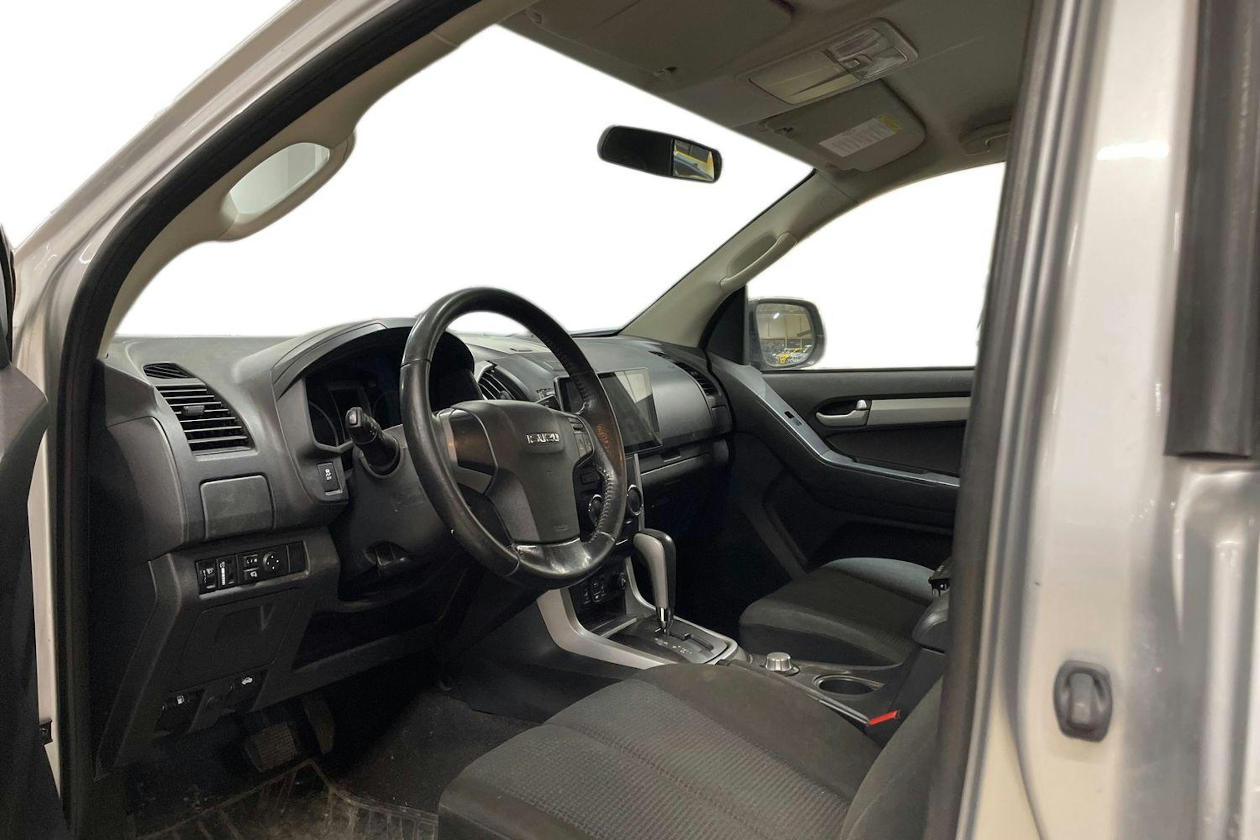 hopea Isuzu D-Max 2014 kuva 3.