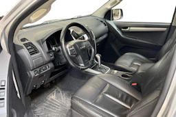 hopea Isuzu D-Max 2015 kuva 3.