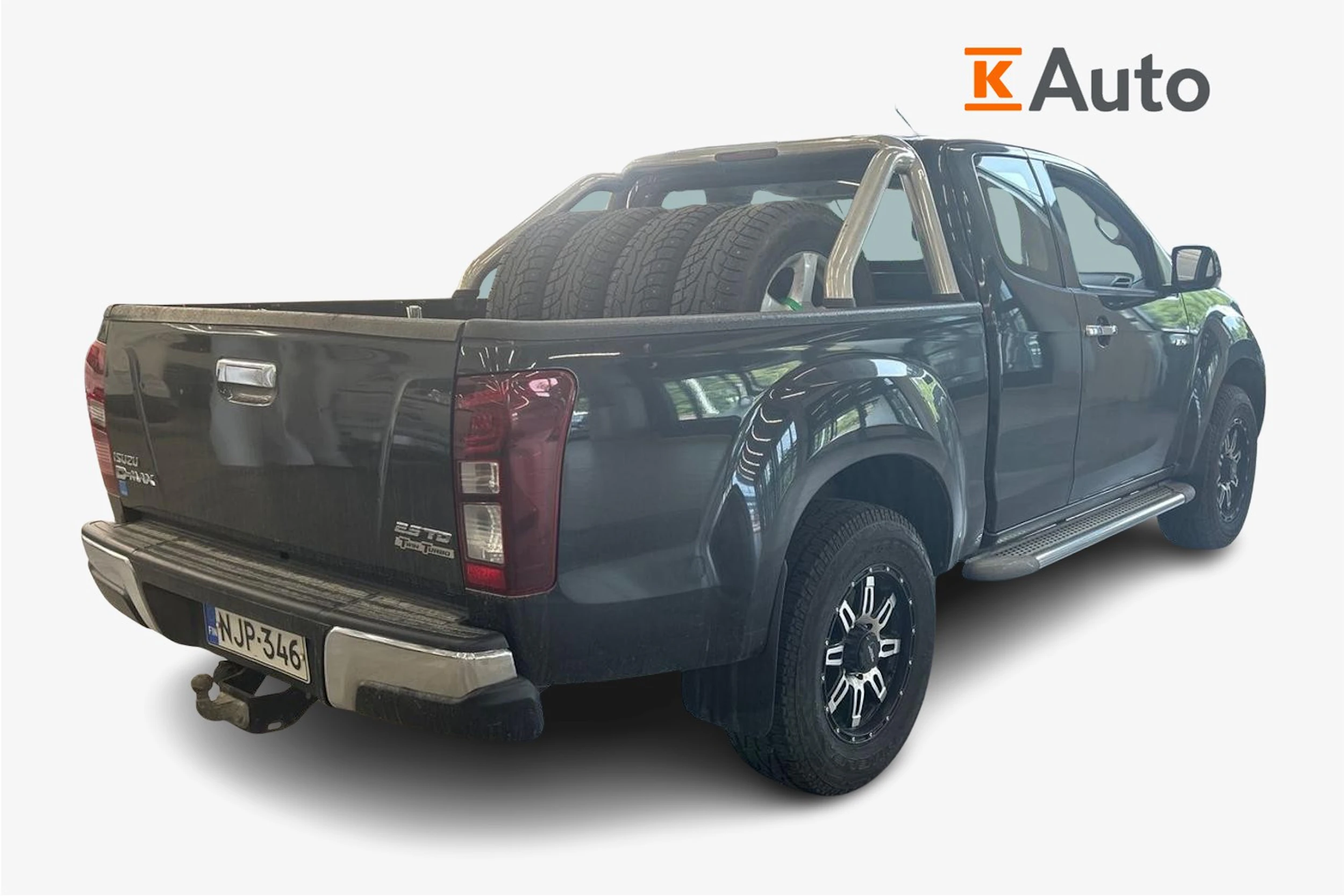 musta Isuzu D-Max 2015 kuva 2.