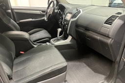 harmaa Isuzu D-Max 2017 kuva 16.
