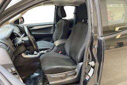 musta Isuzu D-Max 2018 kuva 8.
