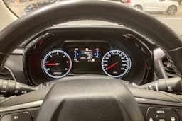 musta Isuzu D-Max 2021 kuva 17.