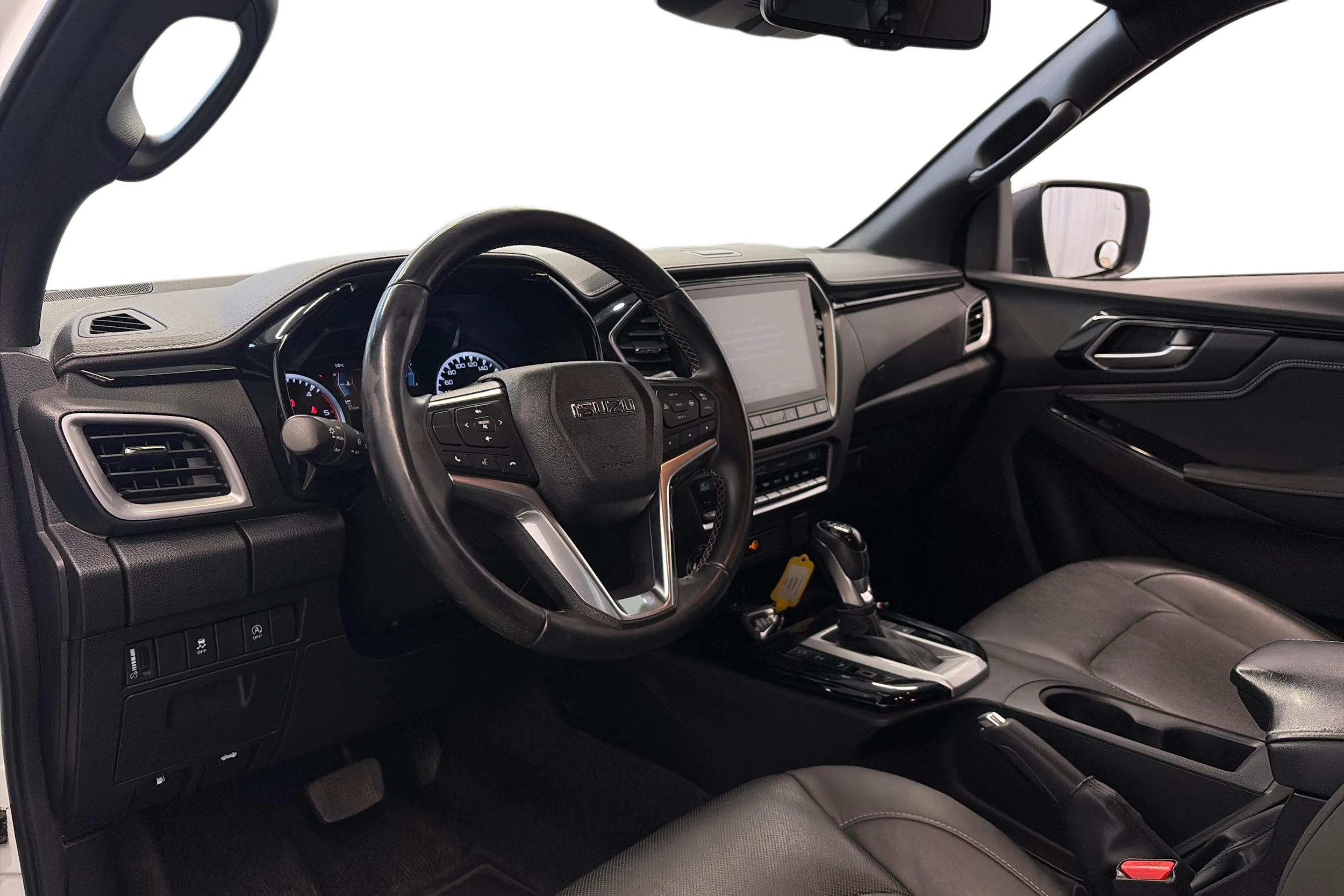 valkoinen Isuzu D-Max 2022 kuva 8.