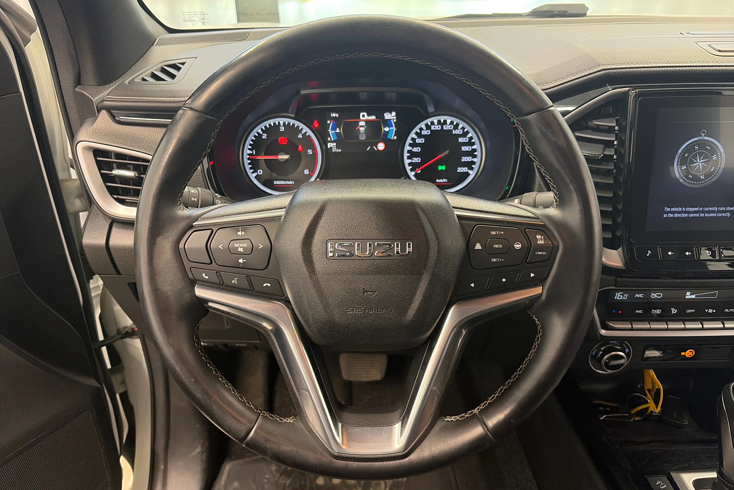 valkoinen Isuzu D-Max 2022 kuva 11.