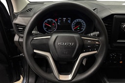 harmaa Isuzu D-Max 2024 kuva 11.