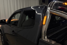 harmaa Isuzu D-Max 2024 kuva 19.