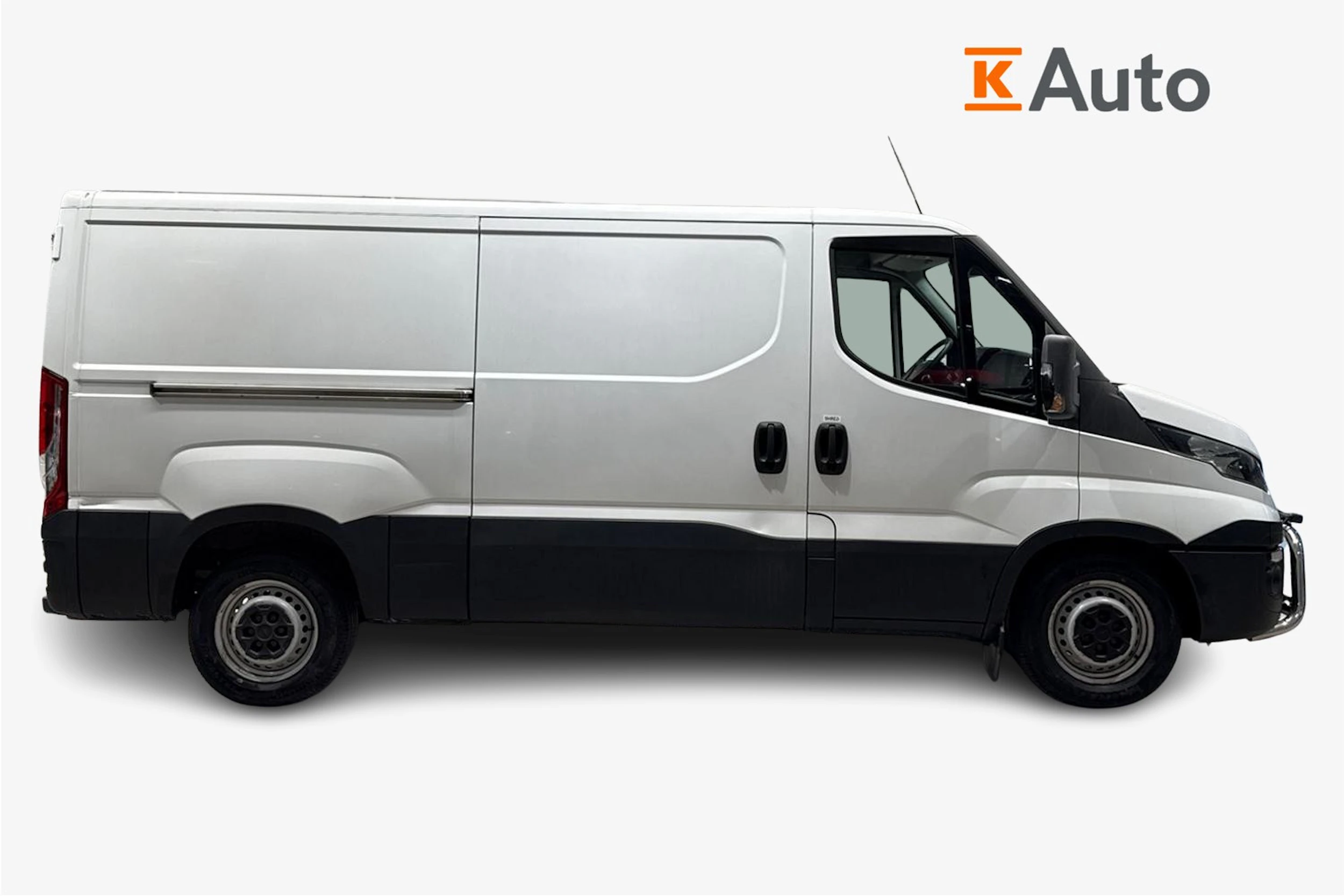 Valkoinen Iveco 35.S13V 2015 kuva 7.
