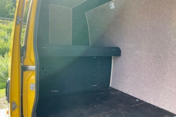 Keltainen Iveco 50C18 2018 kuva 10.