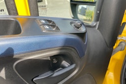 Keltainen Iveco 50C18 2018 kuva 24.