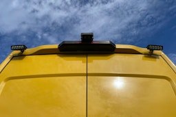 Keltainen Iveco 50C18 2018 kuva 35.