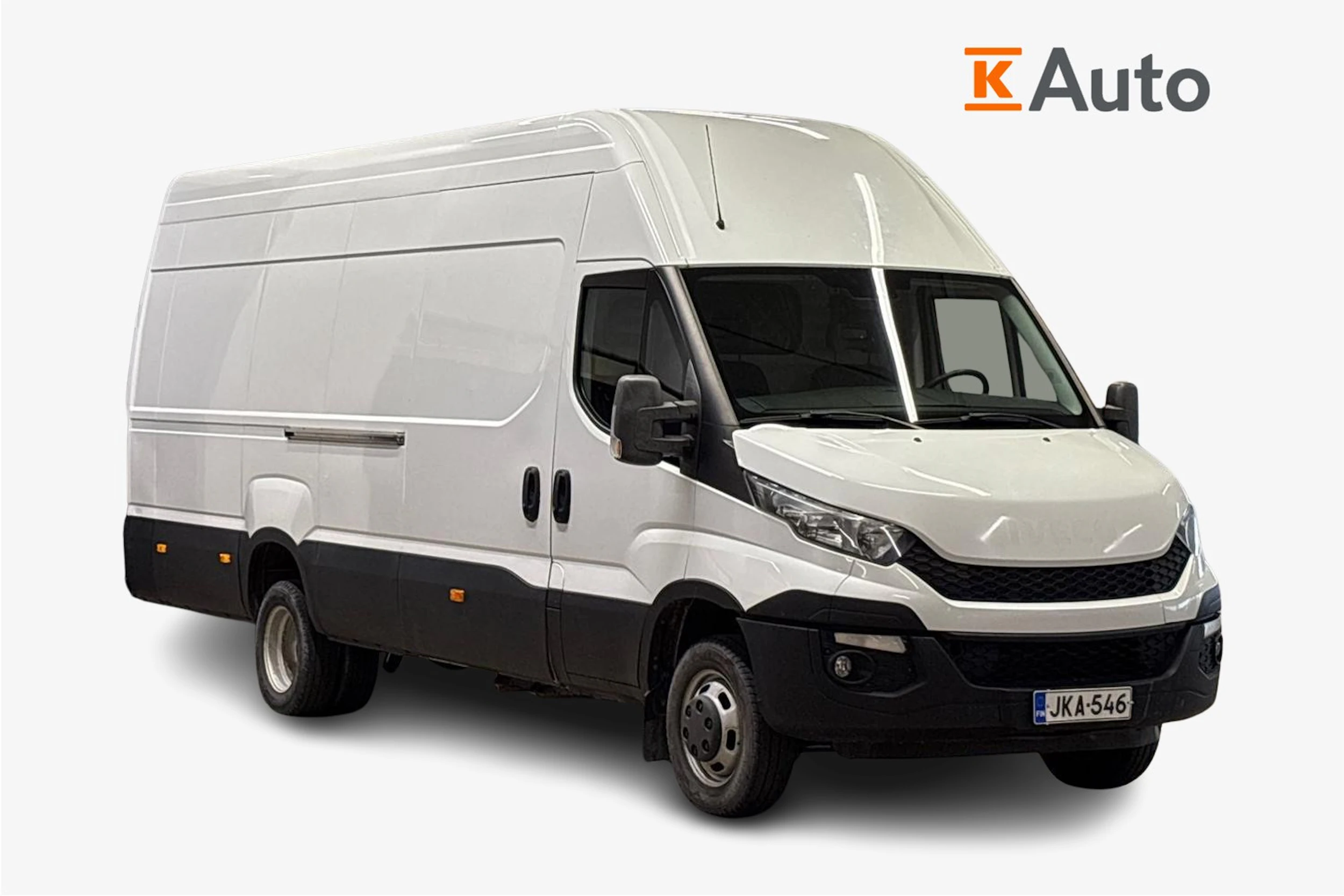 valkoinen Iveco Daily 2016 kuva 1.