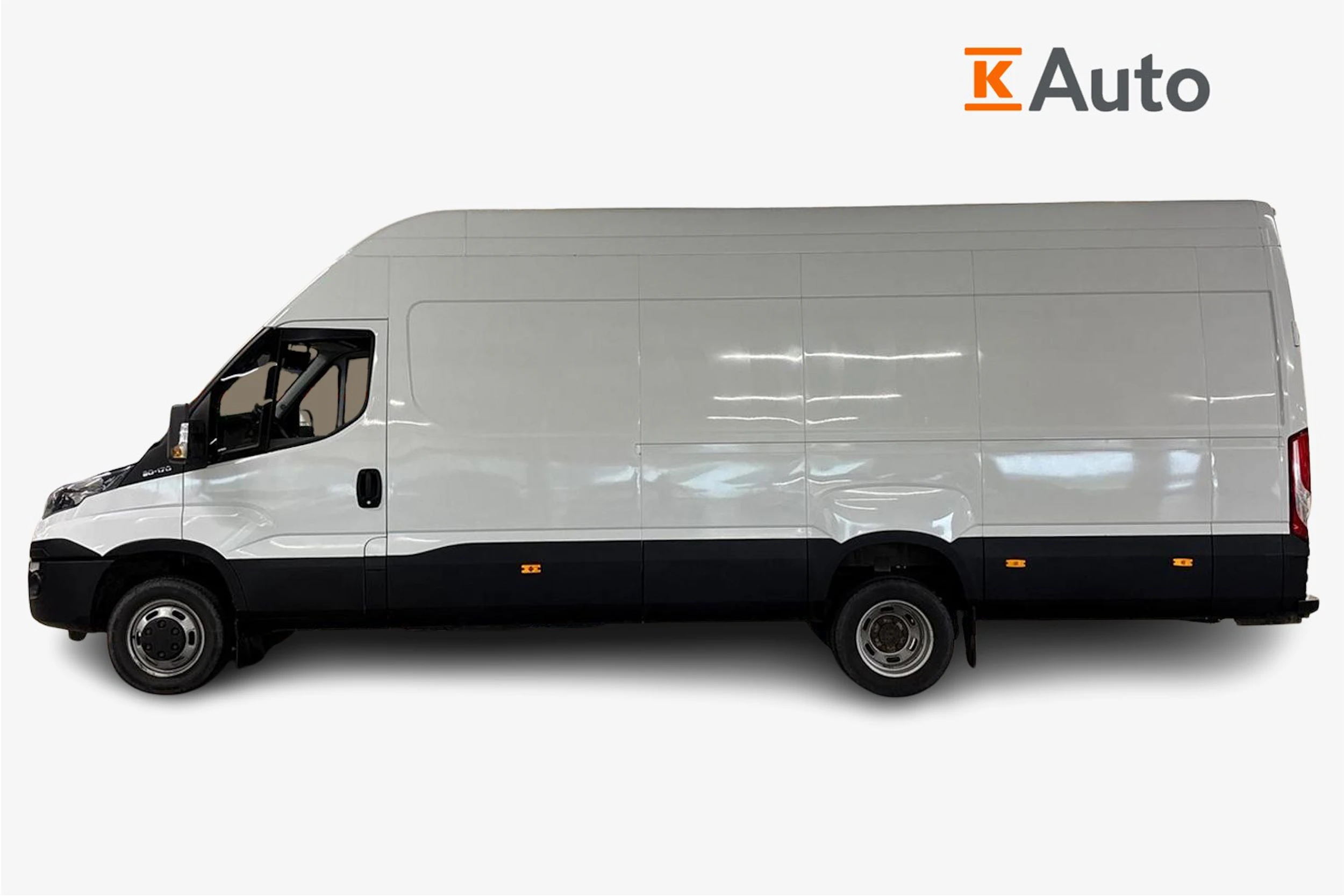 valkoinen Iveco Daily 2016 kuva 7.
