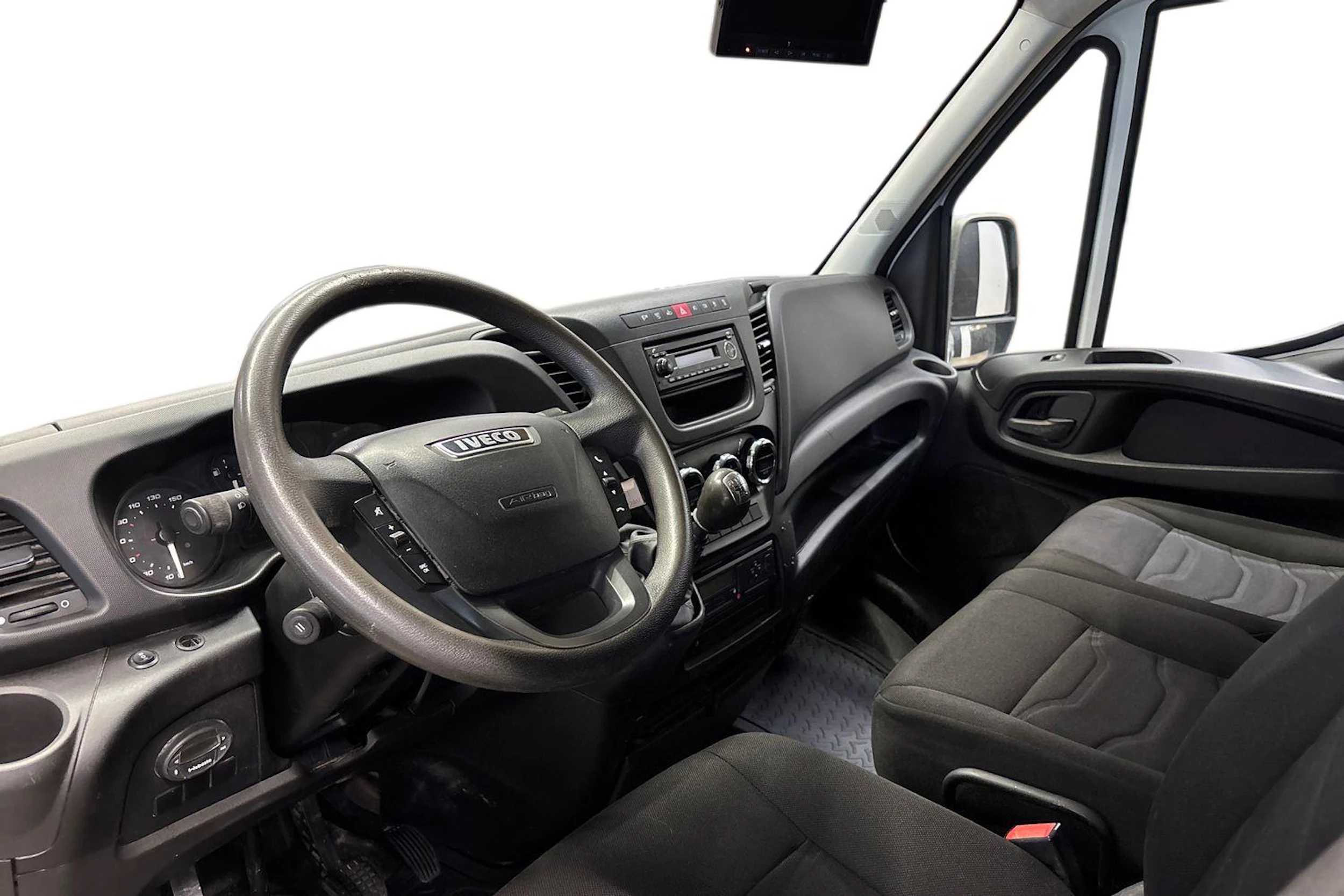 valkoinen Iveco Daily 2016 kuva 8.