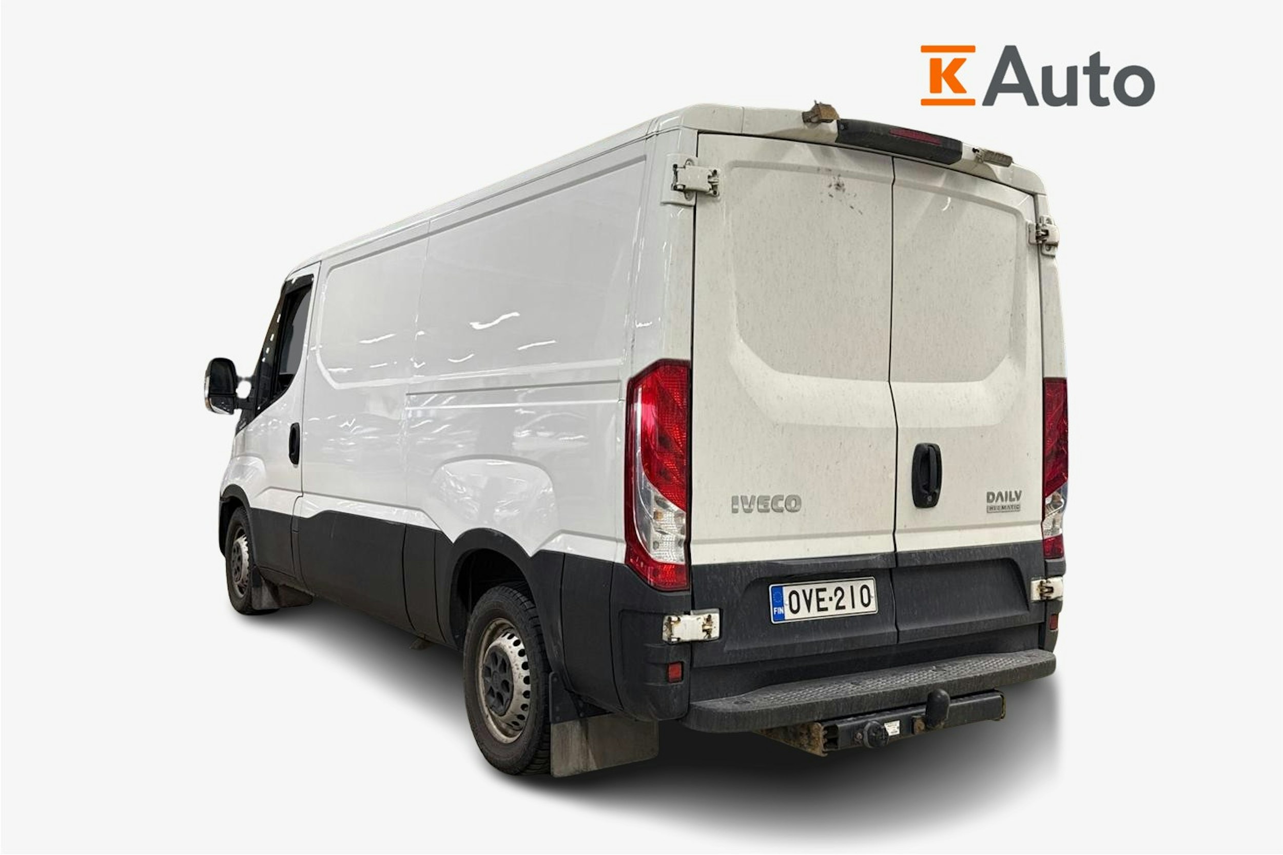 valkoinen Iveco Daily 2016 kuva 2.
