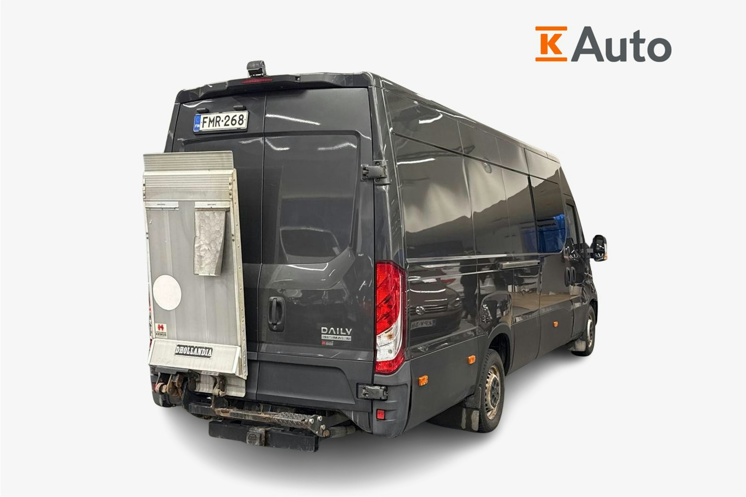 harmaa Iveco Daily 2017 kuva 3.